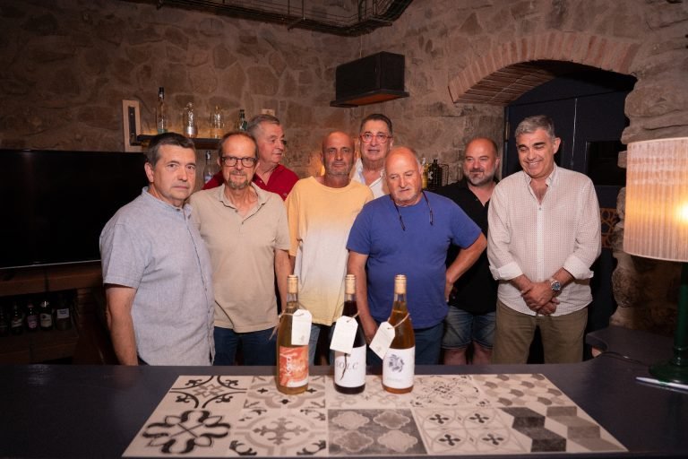 Espardenya i Esclop es presenta al món: el ressorgir del vi al Berguedà 1 Presentacio Espardenya i Esclop